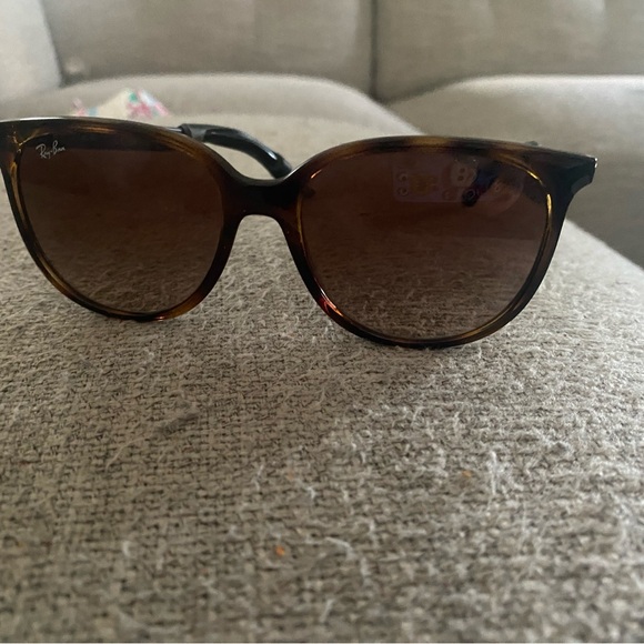 COPY - Ray ban Havana women’s sunglasses - Picture 5 of 7